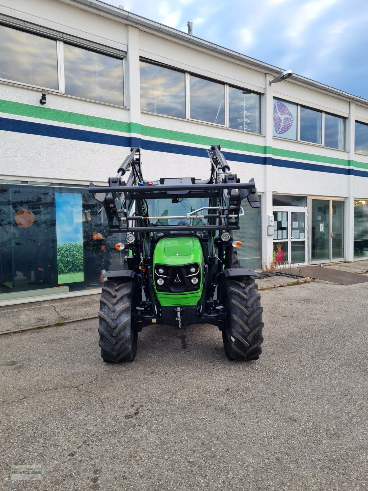 Traktor tipa Deutz-Fahr 5080 D Keyline GS -mit Stoll Frontlader Solid 35-18 P-, Neumaschine u Diessen (Slika 4)