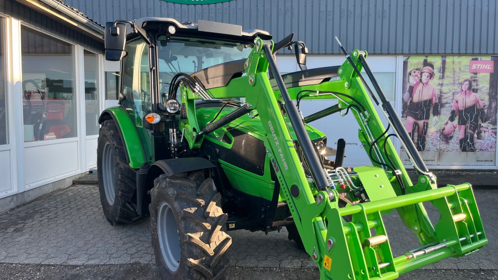 Traktor des Typs Deutz-Fahr 5080 D Keyline Inkl. STOLL Solid 35-18 frontlæsser, Gebrauchtmaschine in Vejle (Bild 10)