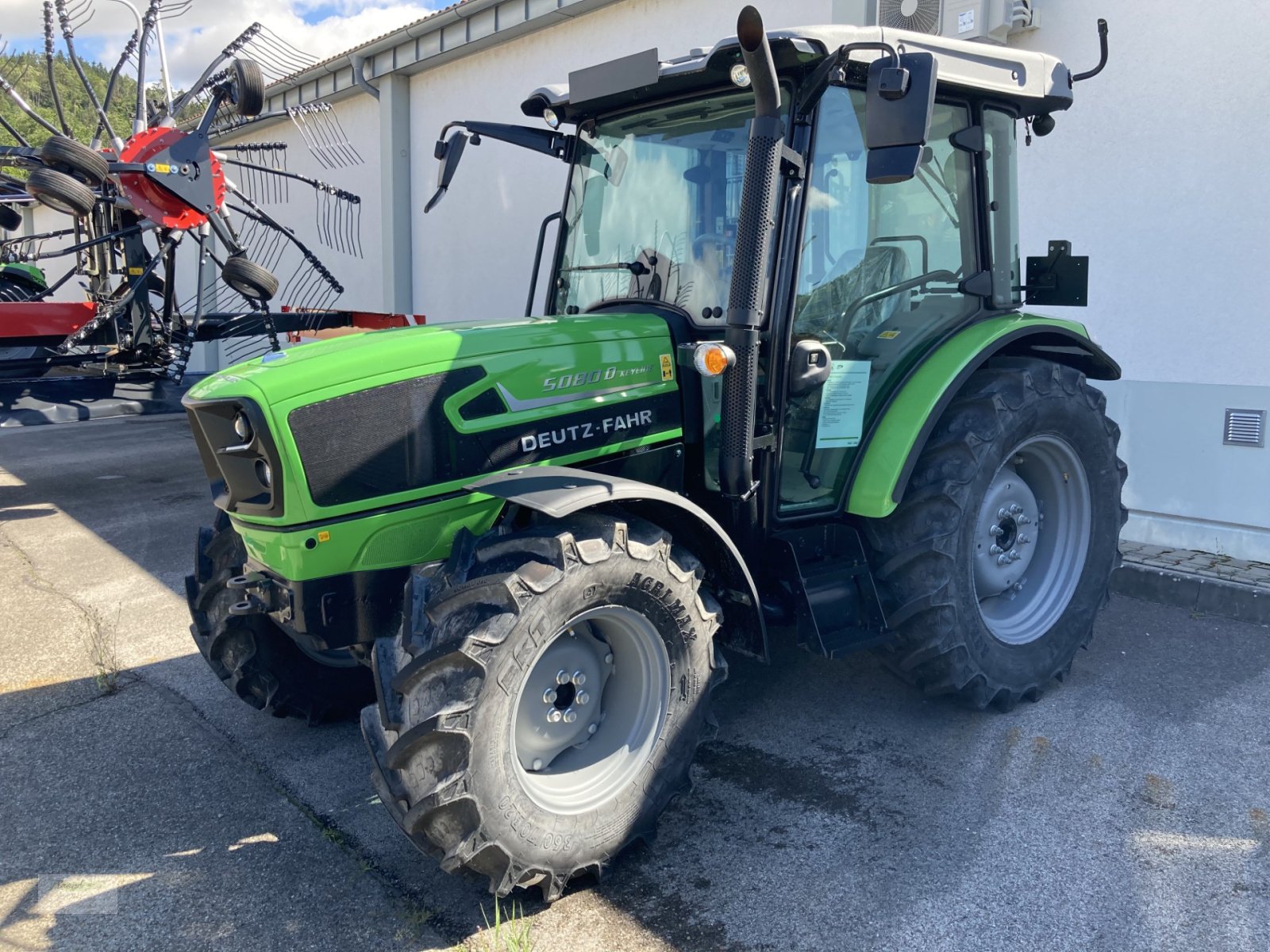 Traktor des Typs Deutz-Fahr 5080 D Keyline Lagerschlepper - Sonderpreis - AKTION, Neumaschine in Beilngries (Bild 2)