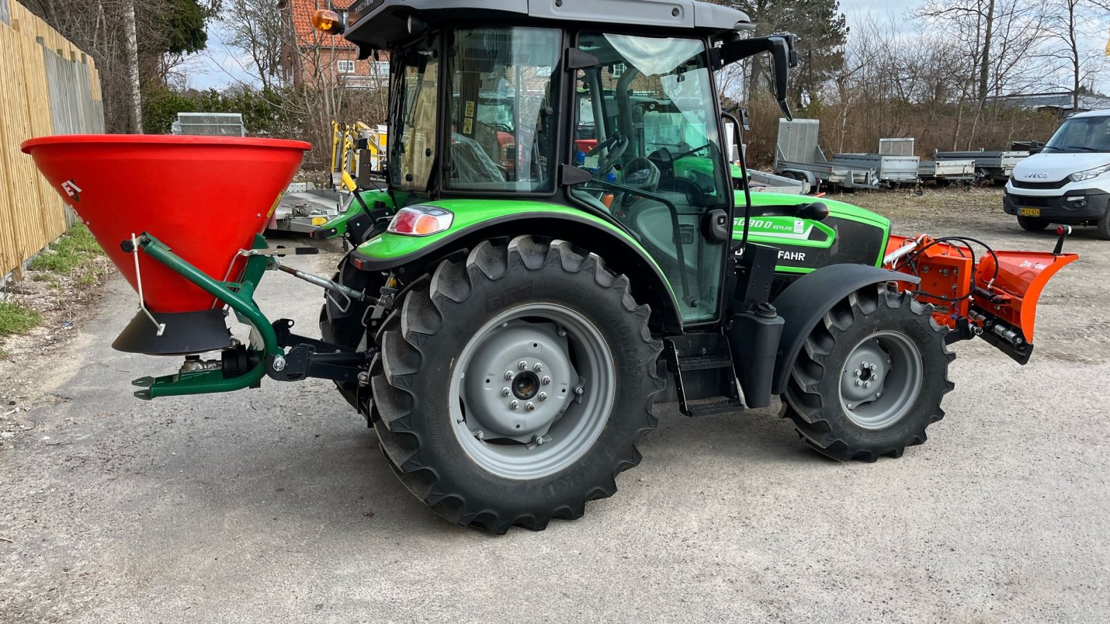 Traktor Türe ait Deutz-Fahr 5080 D Keyline Vinter beredskabs traktor under 100 timer, Gebrauchtmaschine içinde Borre (resim 3)