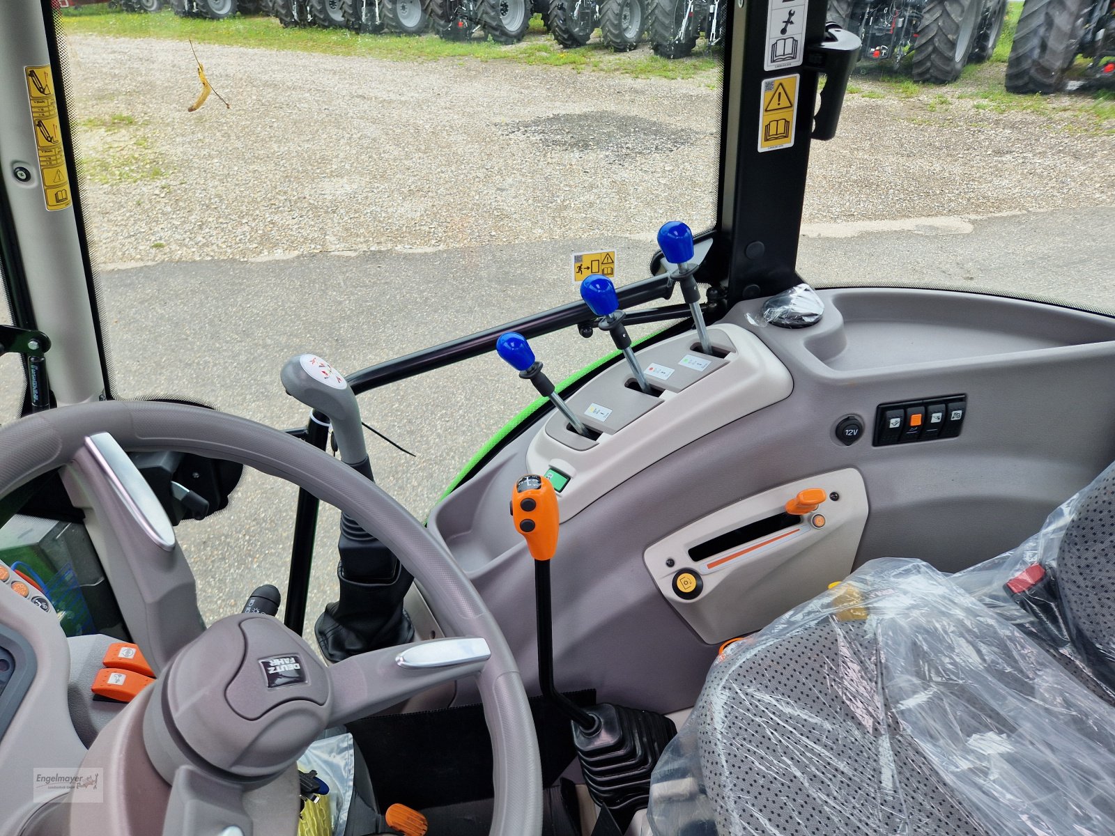 Traktor of the type Deutz-Fahr 5080 D KEYLINE, Neumaschine in Altusried-Kimratshofen (Picture 6)