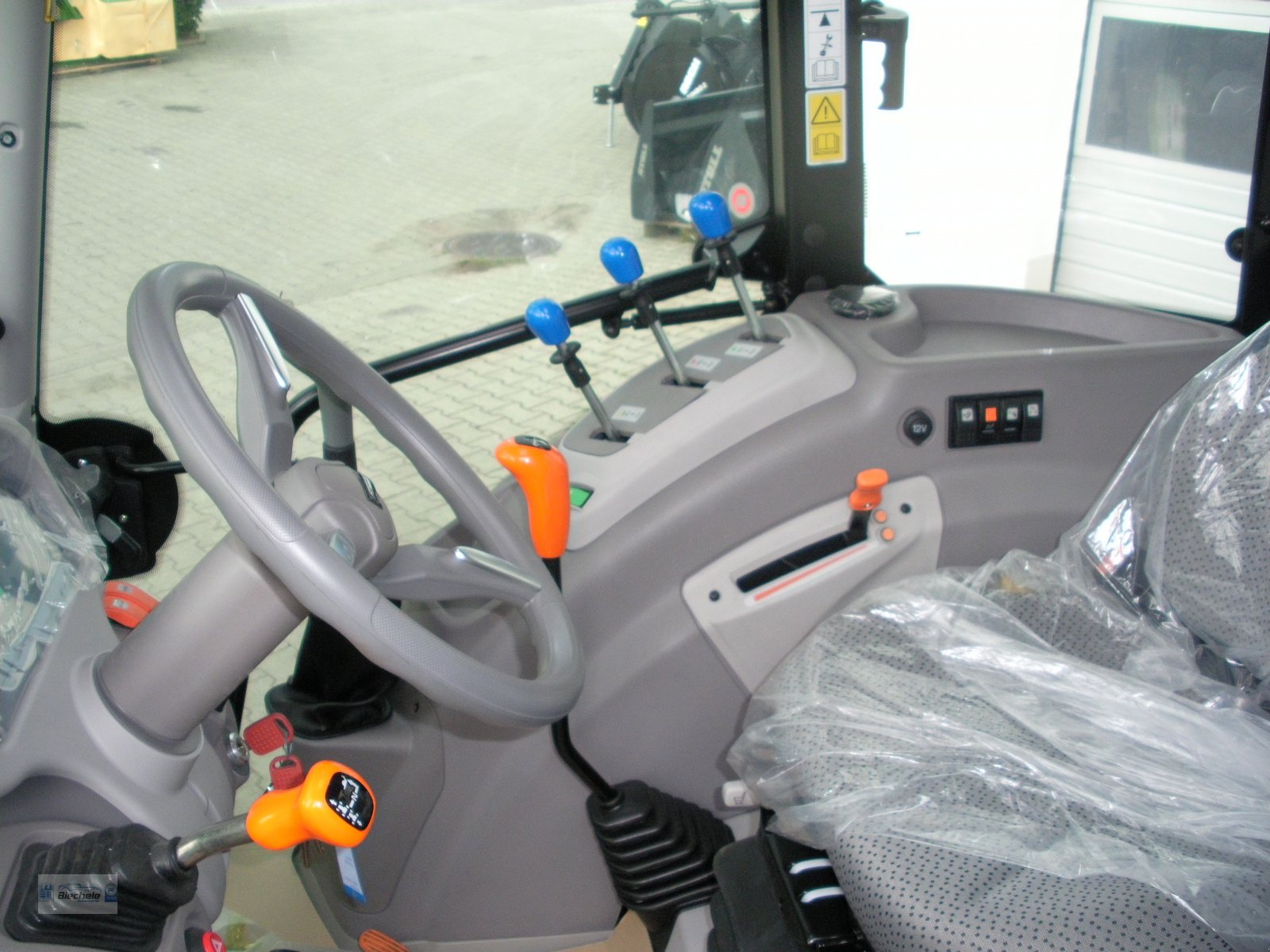 Traktor του τύπου Deutz-Fahr 5080 D KEYLINE, Neumaschine σε Bronnen (Φωτογραφία 9)