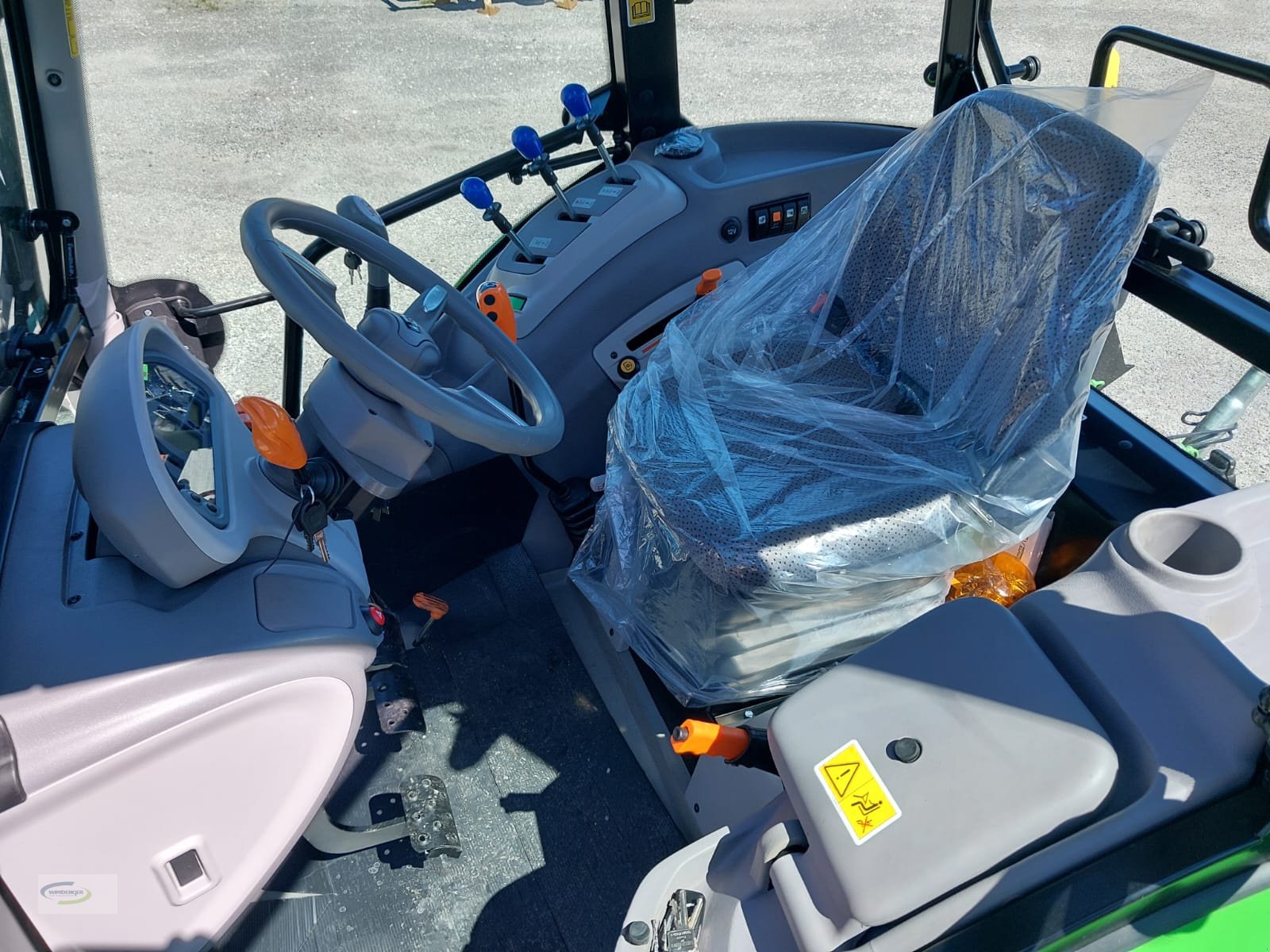 Traktor типа Deutz-Fahr 5080 D KEYLINE, Neumaschine в Frontenhausen (Фотография 15)