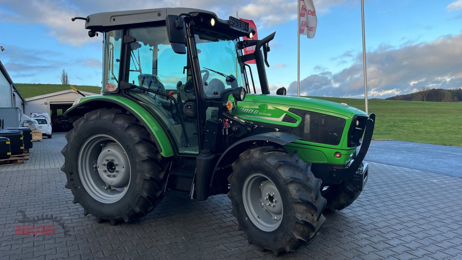 Traktor типа Deutz-Fahr 5080 D KEYLINE, Gebrauchtmaschine в Gebenbach (Фотография 1)