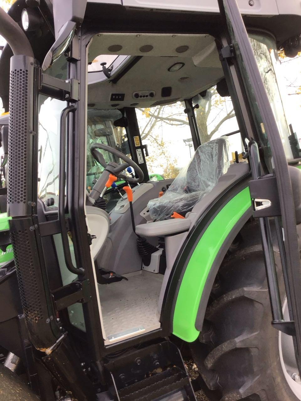 Traktor des Typs Deutz-Fahr 5080 D Keyline, Neumaschine in Burgbernheim (Bild 7)