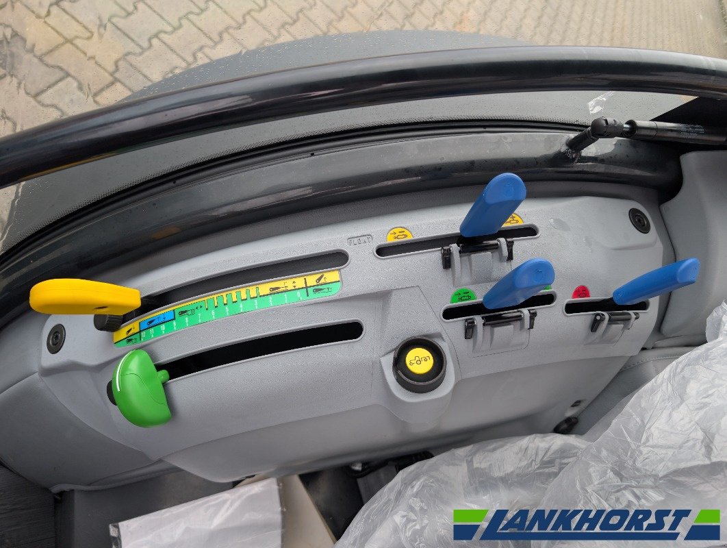 Traktor tip Deutz-Fahr 5080 DF ECOLINE LS, Neumaschine in Klein Berßen (Poză 16)