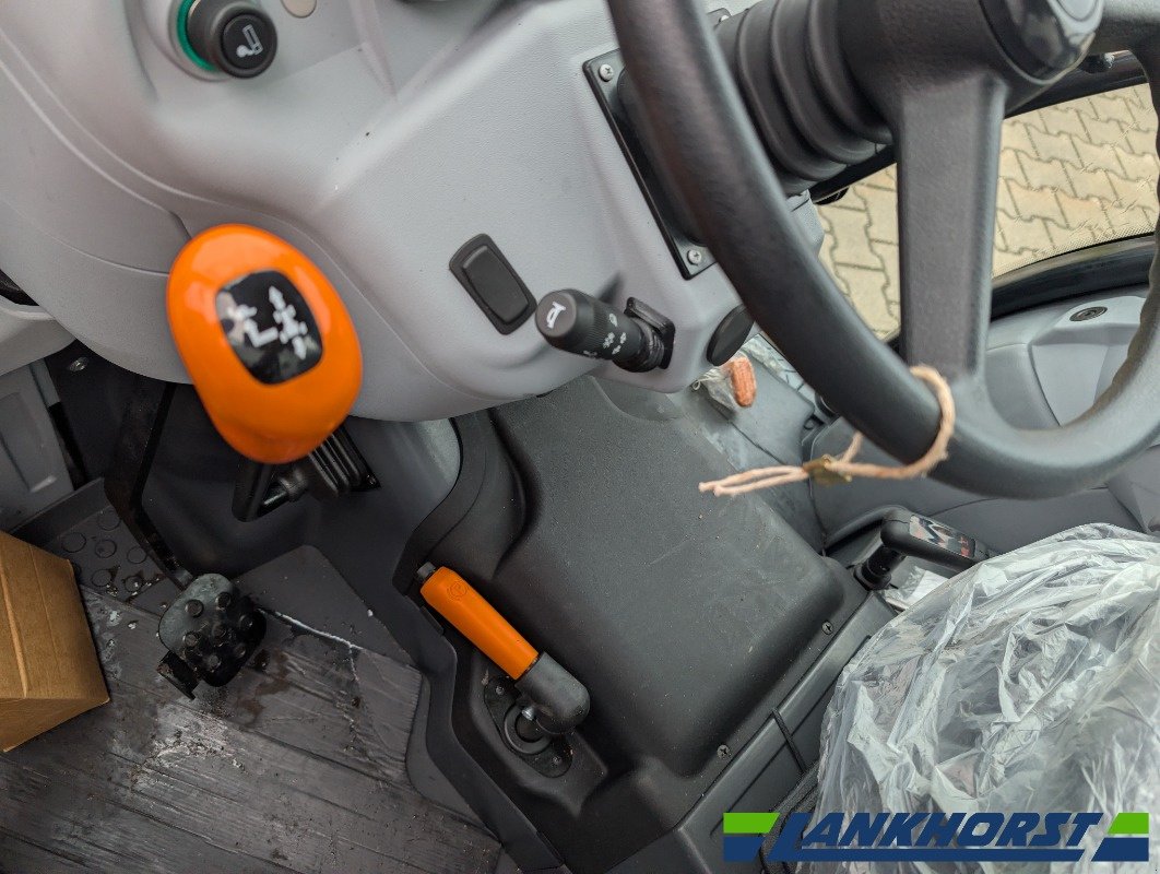 Traktor tip Deutz-Fahr 5080 DF ECOLINE LS, Neumaschine in Klein Berßen (Poză 17)