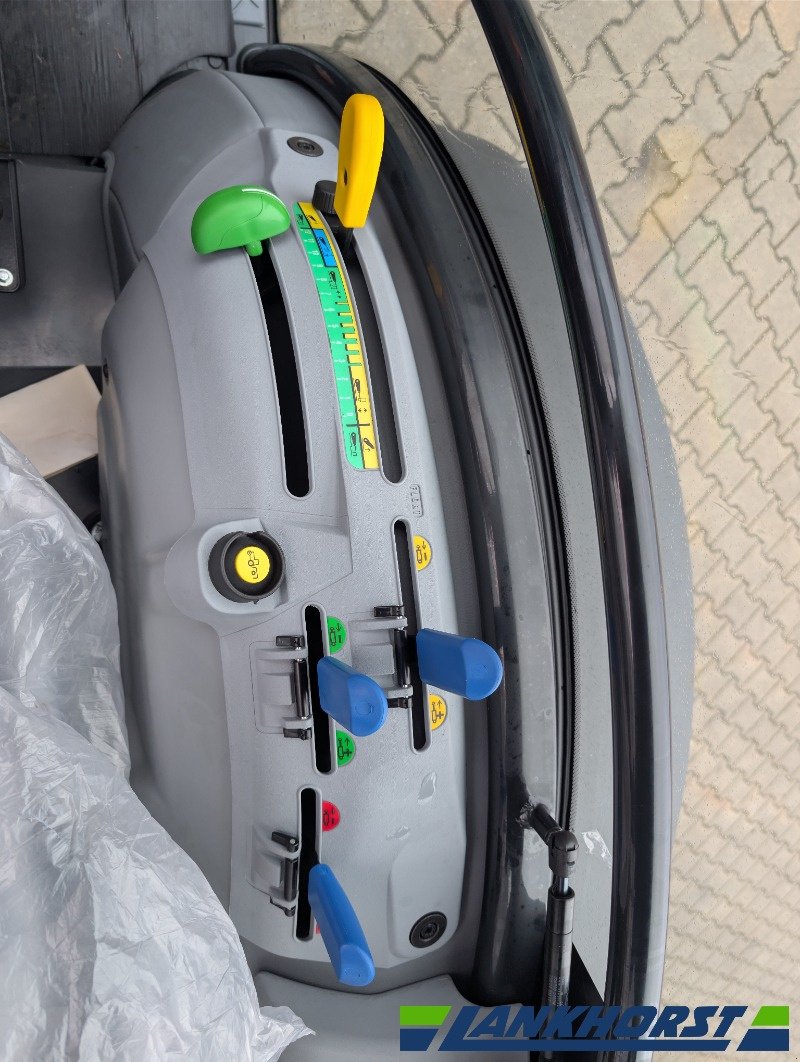 Traktor tip Deutz-Fahr 5080 DF ECOLINE LS, Neumaschine in Klein Berßen (Poză 20)