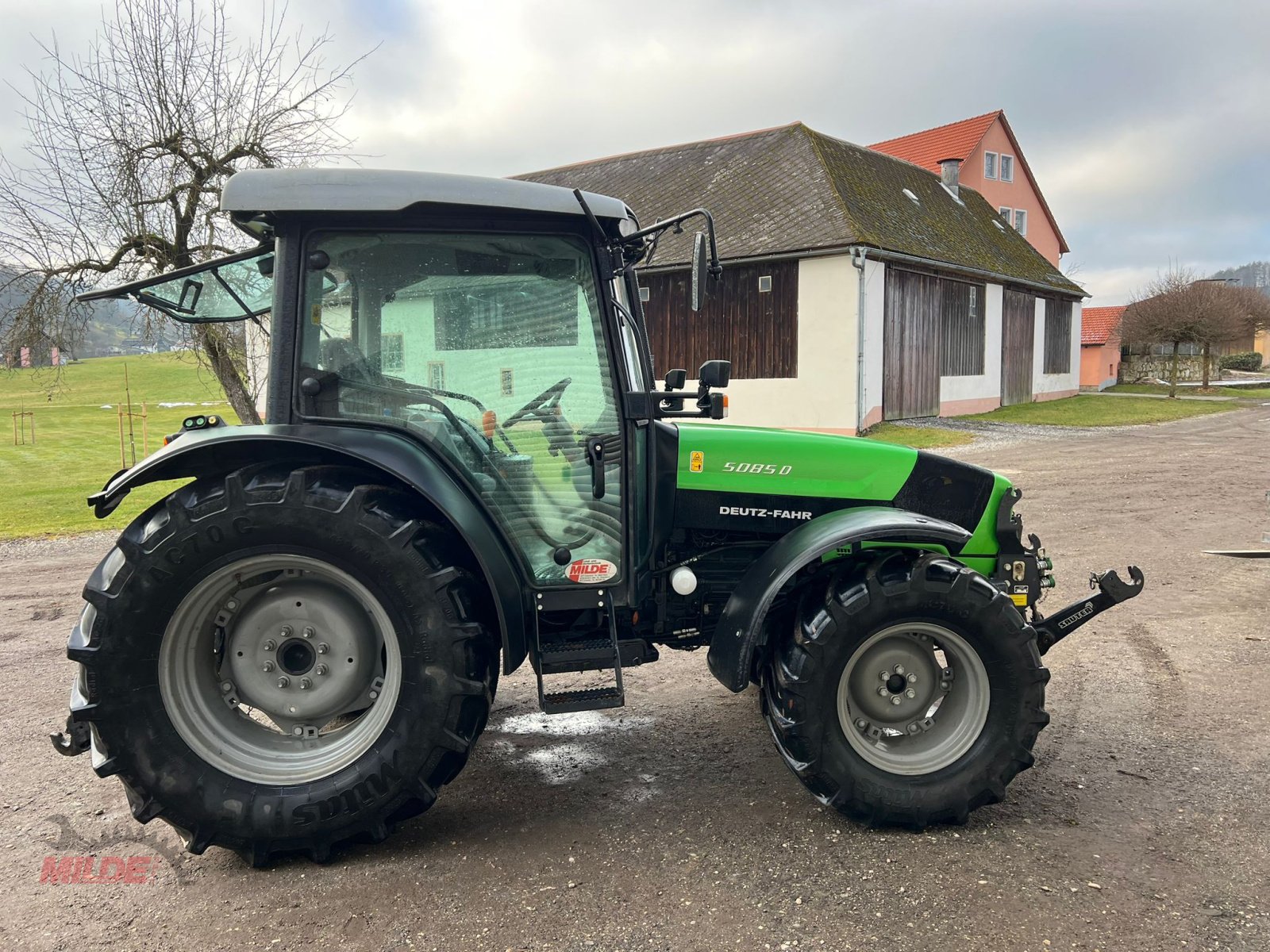 Traktor of the type Deutz-Fahr 5085 D GS, Gebrauchtmaschine in Gebenbach (Picture 3)