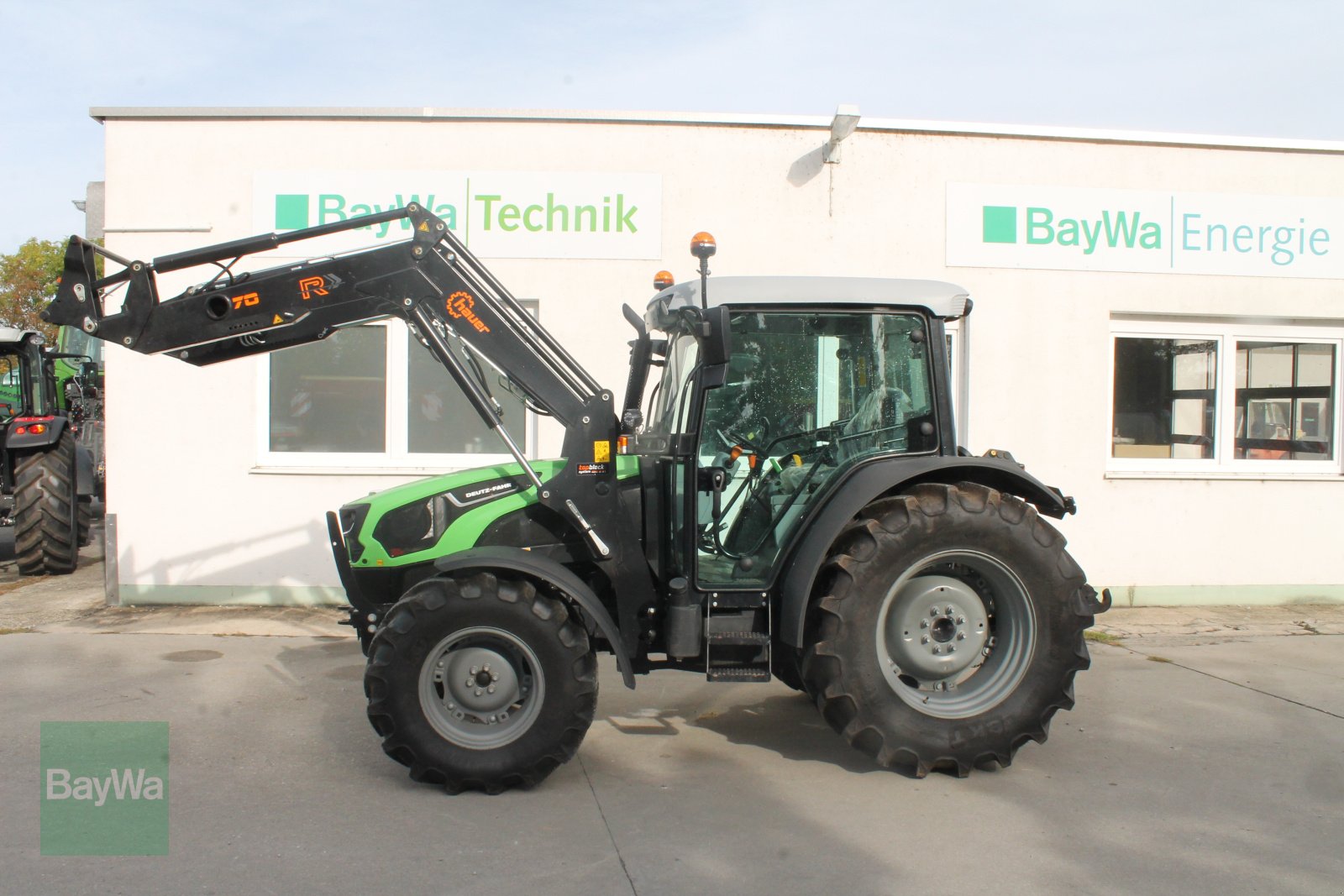 Traktor des Typs Deutz-Fahr 5090.4 D GS, Gebrauchtmaschine in Straubing (Bild 1)