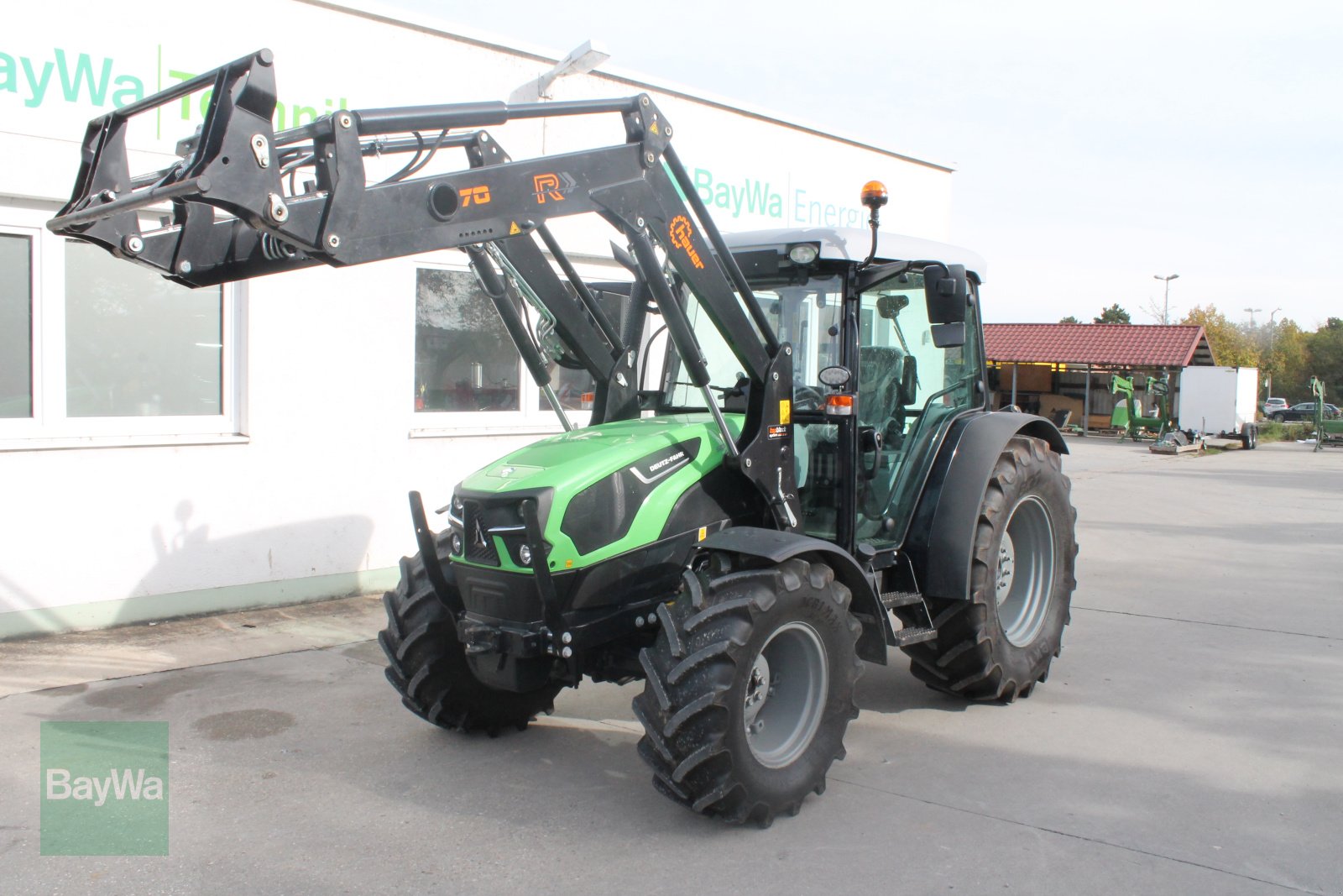 Traktor des Typs Deutz-Fahr 5090.4 D GS, Gebrauchtmaschine in Straubing (Bild 2)