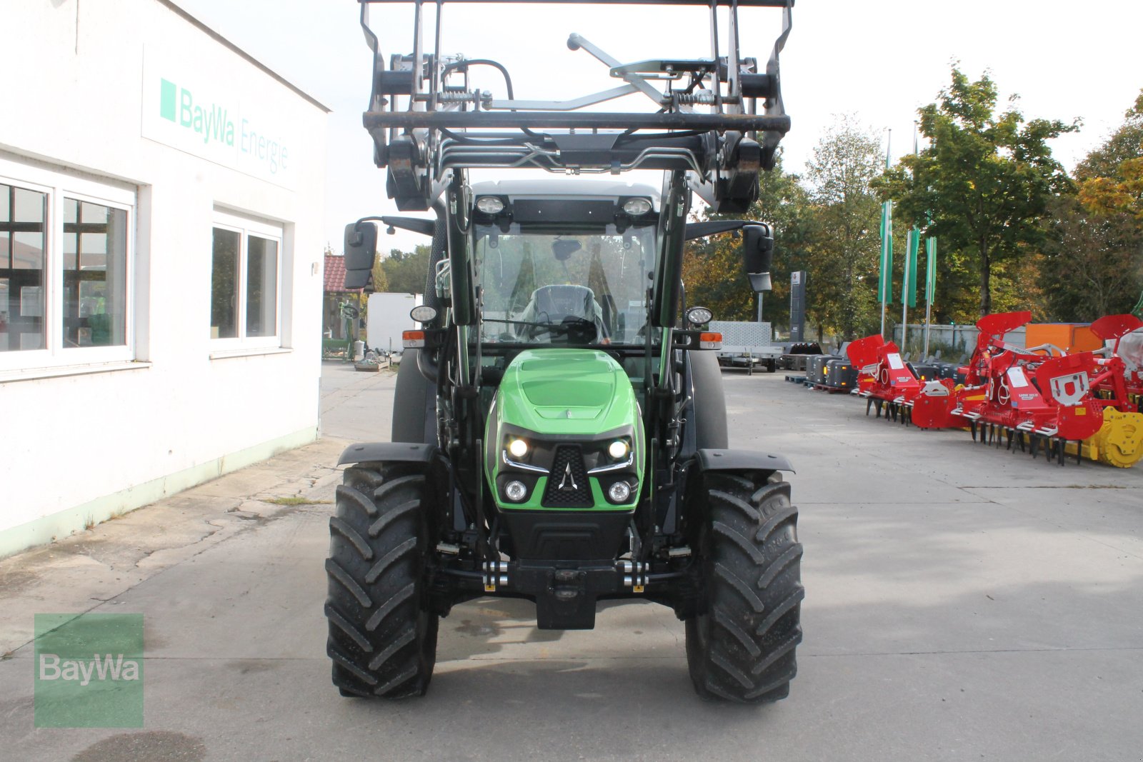 Traktor des Typs Deutz-Fahr 5090.4 D GS, Gebrauchtmaschine in Straubing (Bild 4)