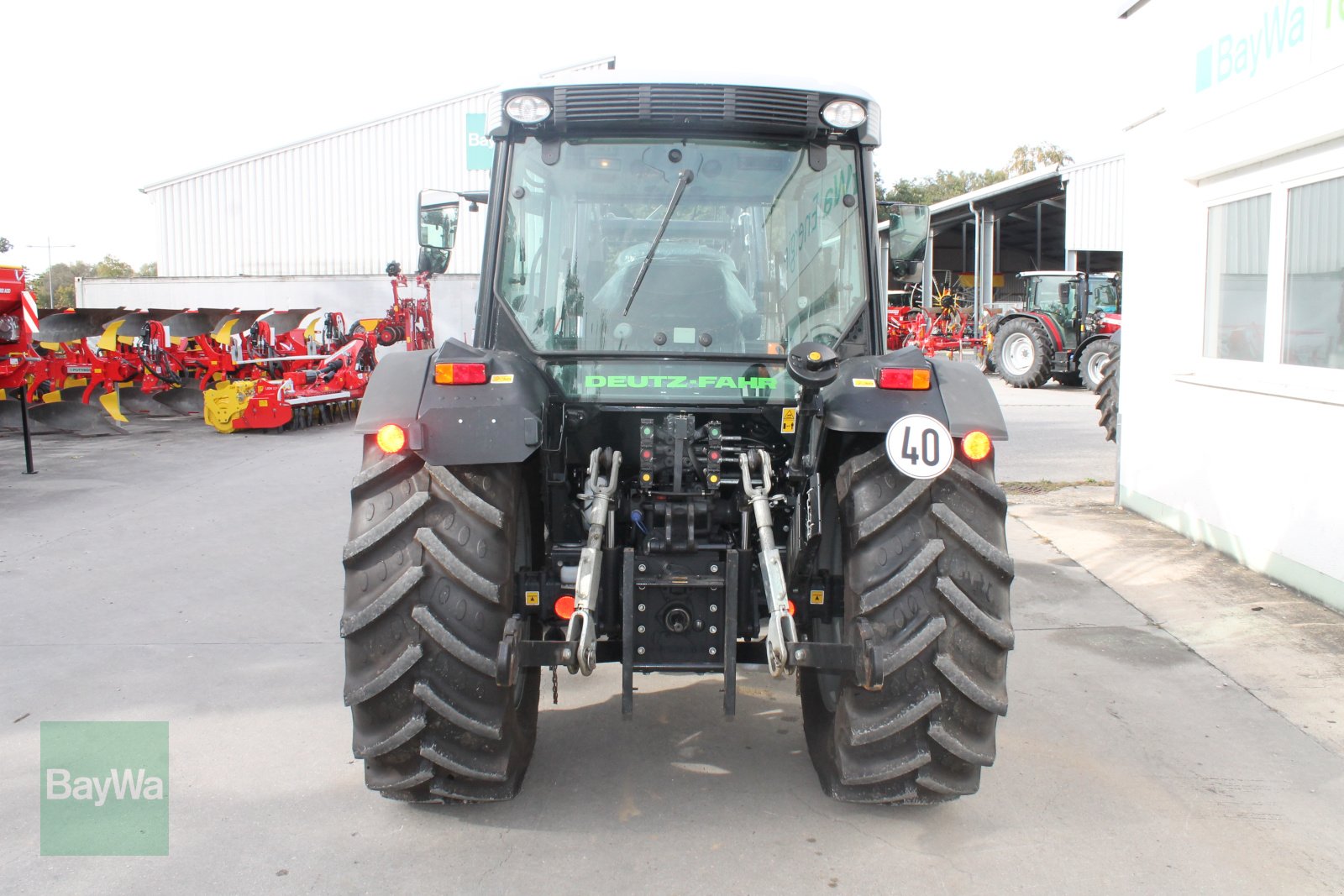 Traktor des Typs Deutz-Fahr 5090.4 D GS, Gebrauchtmaschine in Straubing (Bild 7)