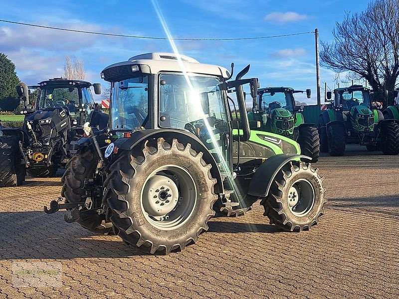 Traktor des Typs Deutz-Fahr 5090.4 D  original 930 Stunden , Klima , Druckluft !!!, Gebrauchtmaschine in Leichlingen (Bild 4)