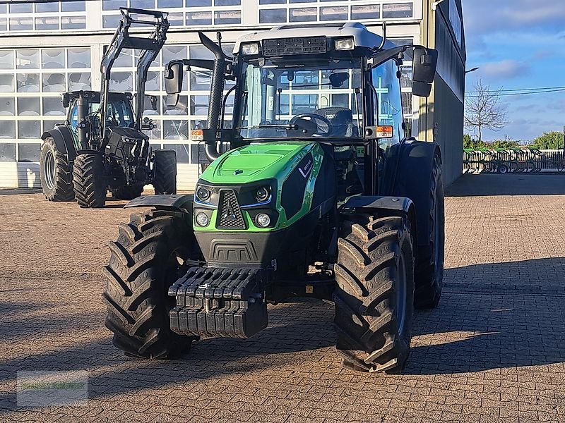 Traktor от тип Deutz-Fahr 5090.4 D  original 930 Stunden , Klima , Druckluft !!!, Gebrauchtmaschine в Leichlingen