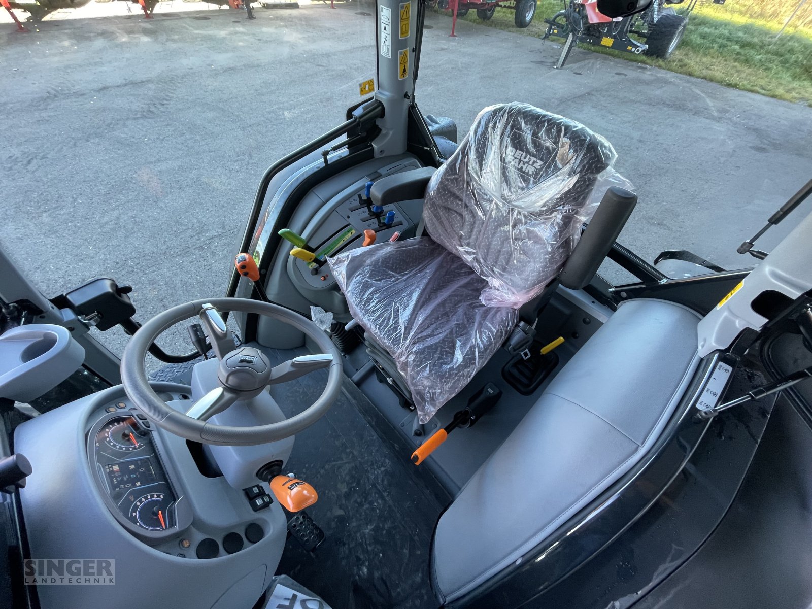 Traktor typu Deutz-Fahr 5095 D GS - DL, Klima, Neumaschine w Ebenhofen (Zdjęcie 6)