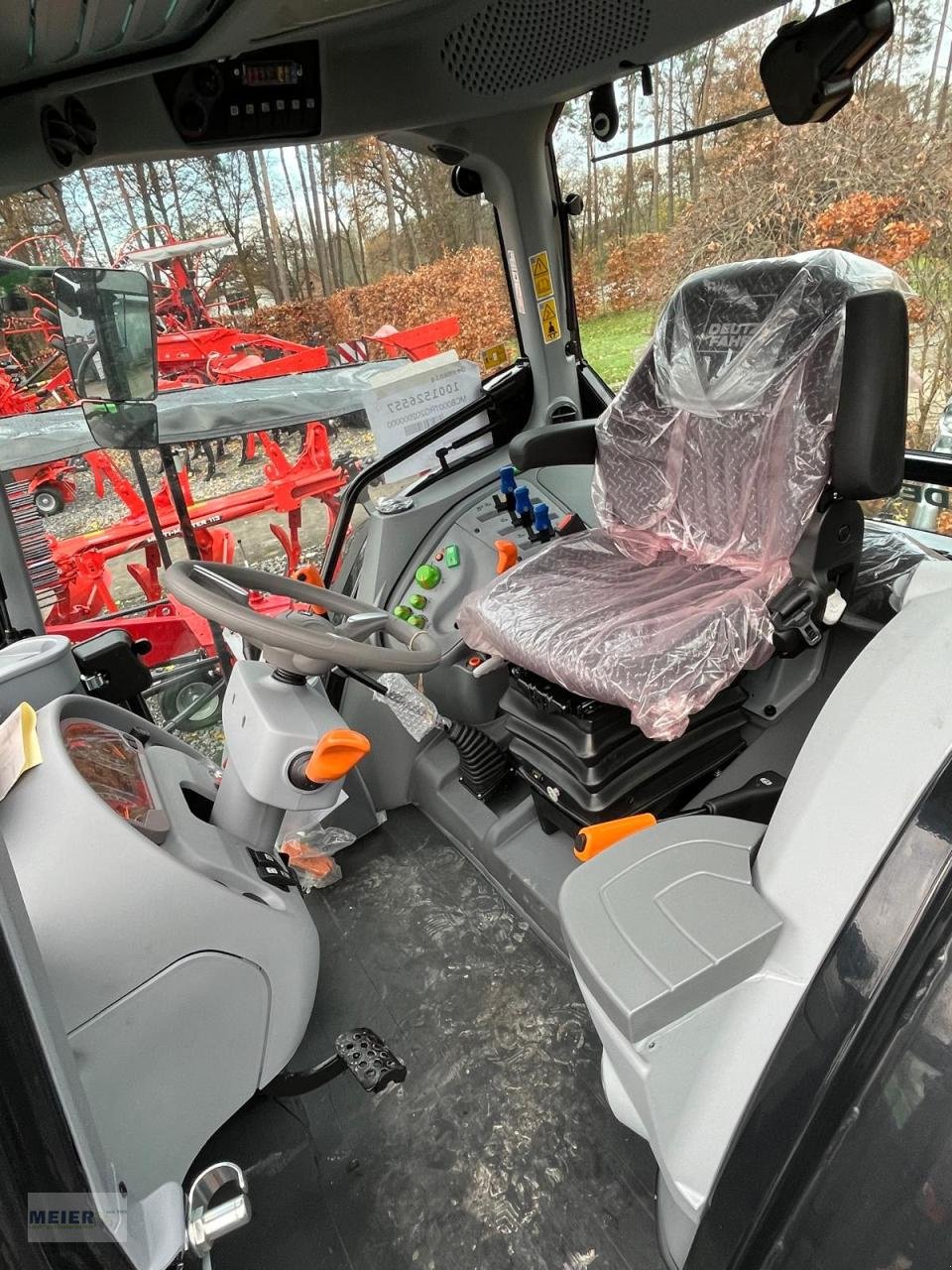 Traktor of the type Deutz-Fahr 5095 D GS, Neumaschine in Delbrück (Picture 4)