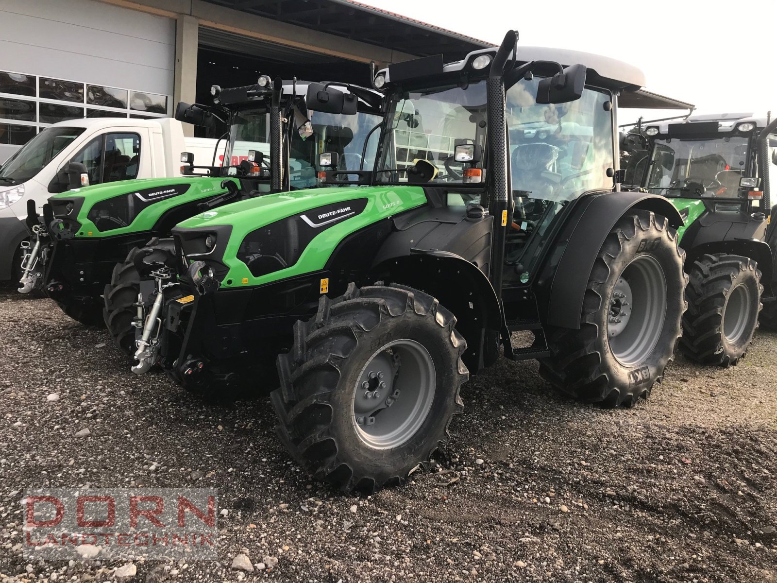 Traktor des Typs Deutz-Fahr 5095 D/GS, Neumaschine in Bruckberg (Bild 1)