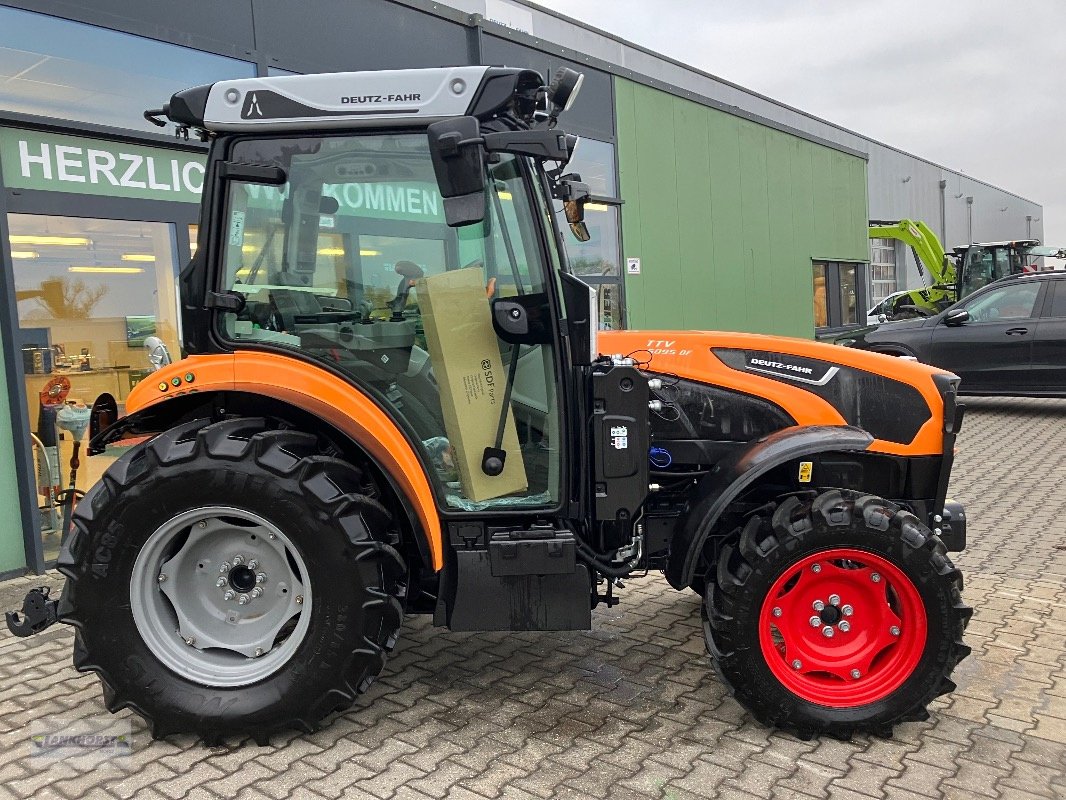 Traktor van het type Deutz-Fahr 5095 DF TTV, Neumaschine in Aurich (Foto 10)