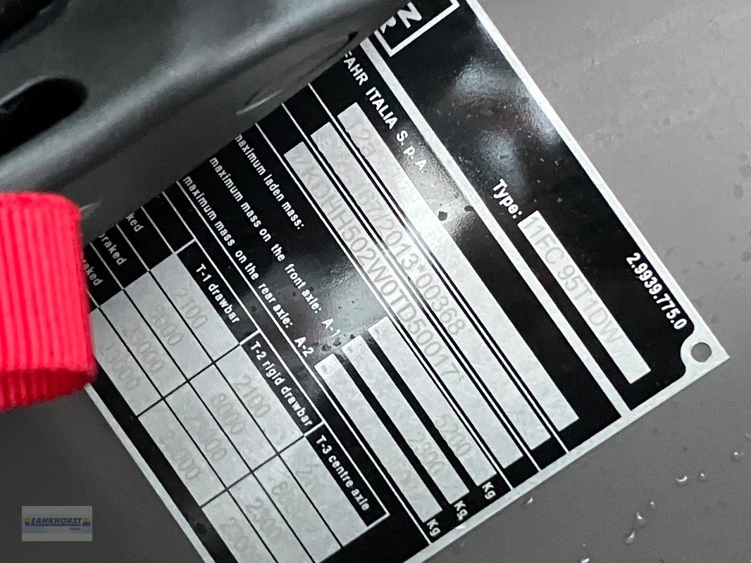 Traktor van het type Deutz-Fahr 5095 DF TTV, Neumaschine in Aurich (Foto 20)