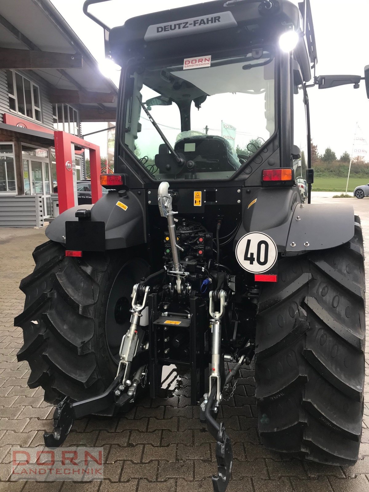 Traktor des Typs Deutz-Fahr 5095 GS  DF, Neumaschine in Bruckberg (Bild 3)