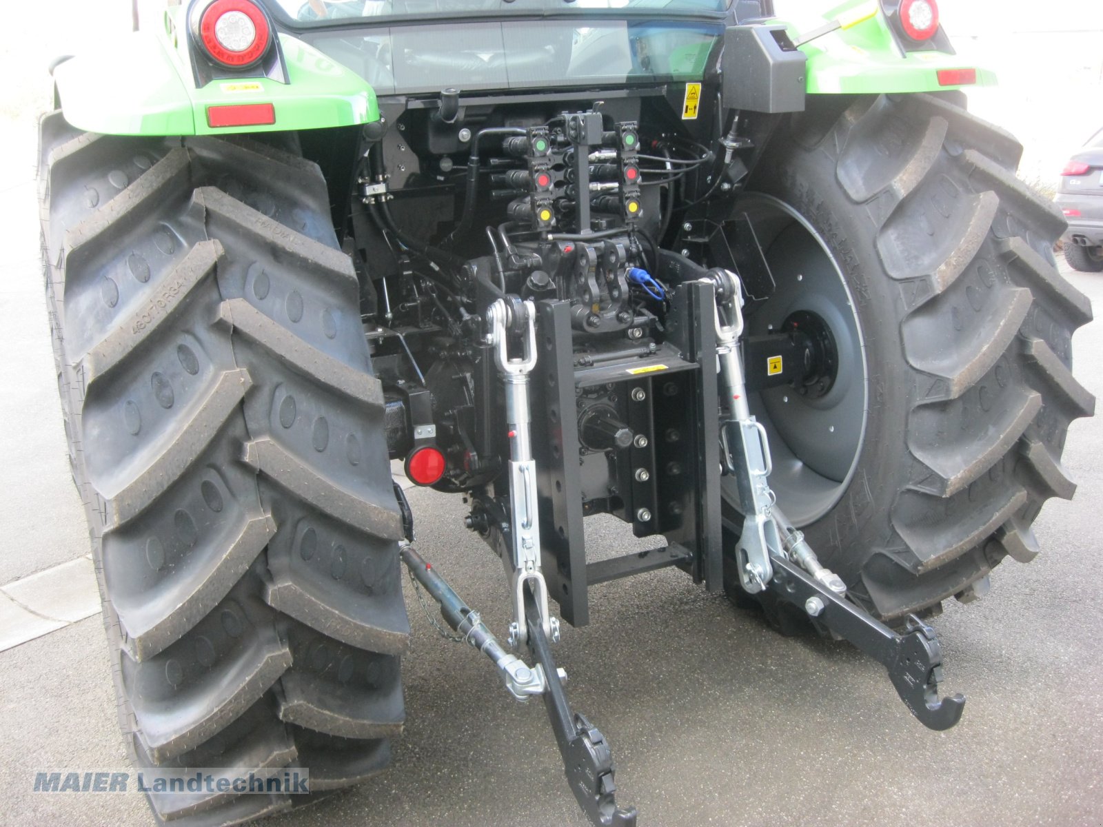 Traktor des Typs Deutz-Fahr 5095 GS, Neumaschine in Dieterskirchen (Bild 7)