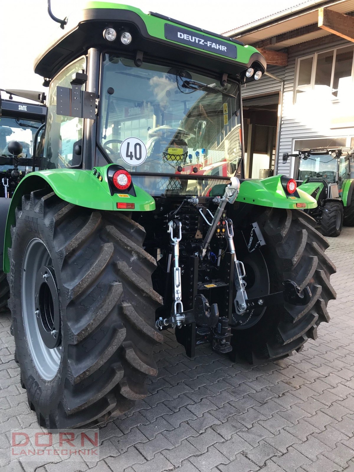 Traktor des Typs Deutz-Fahr 5095 GS, Neumaschine in Bruckberg (Bild 3)