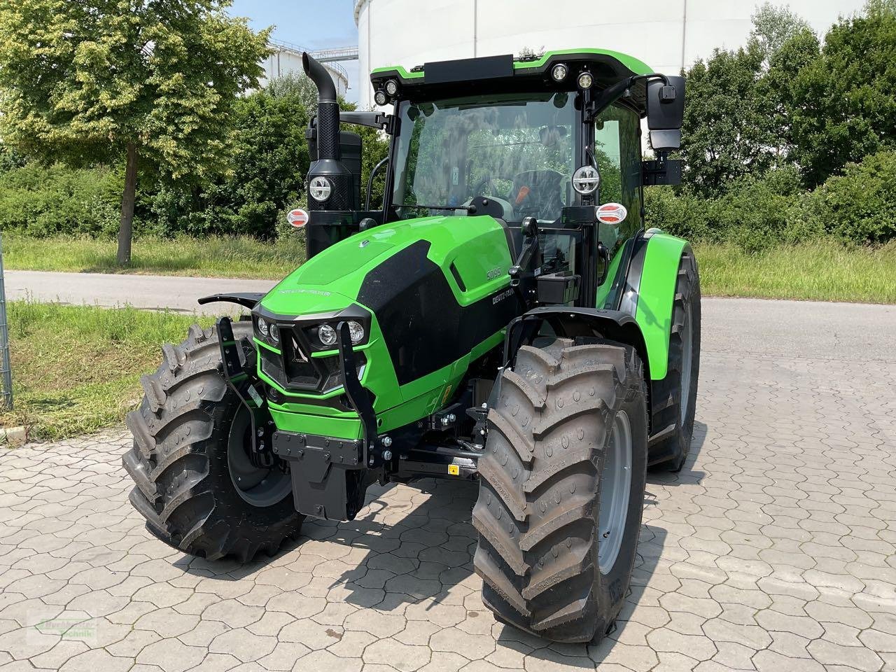 Traktor des Typs Deutz-Fahr 5095 GS, Neumaschine in Nordstemmen (Bild 2)