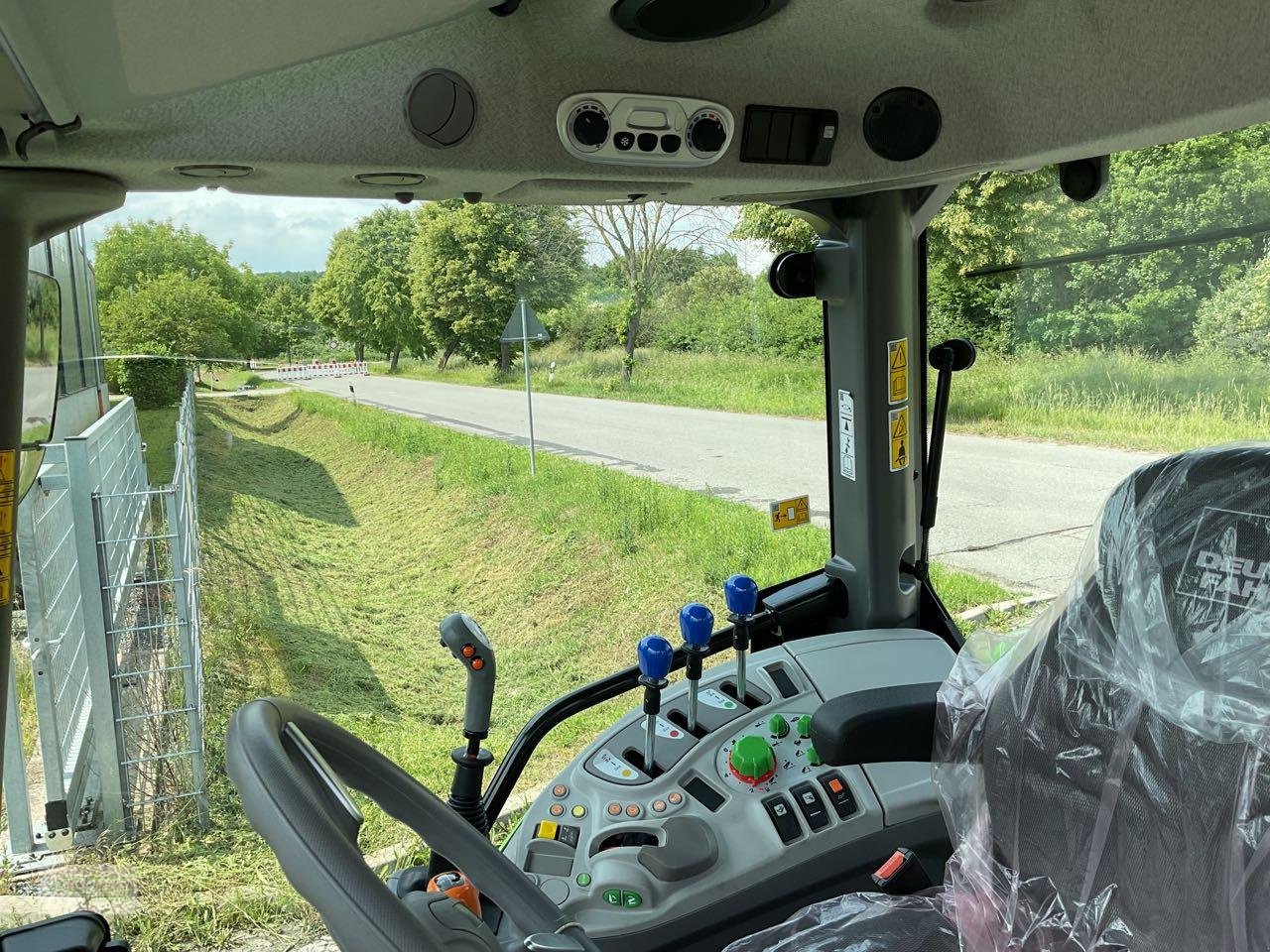 Traktor des Typs Deutz-Fahr 5095 GS, Neumaschine in Nordstemmen (Bild 6)