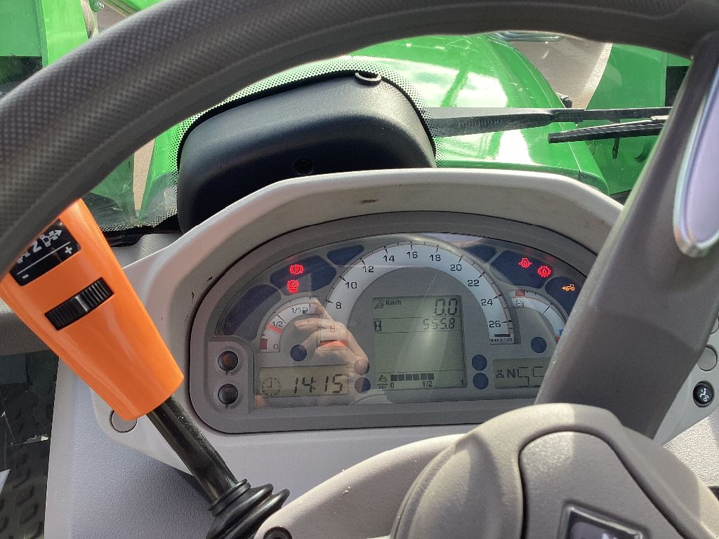 Traktor van het type Deutz-Fahr 5095 KELINE, Gebrauchtmaschine in ST FLOUR (Foto 10)