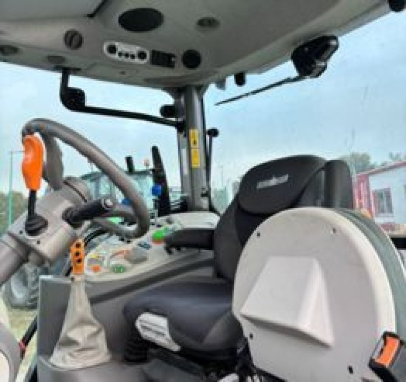 Traktor от тип Deutz-Fahr 5095, Gebrauchtmaschine в CIVENS (Снимка 9)