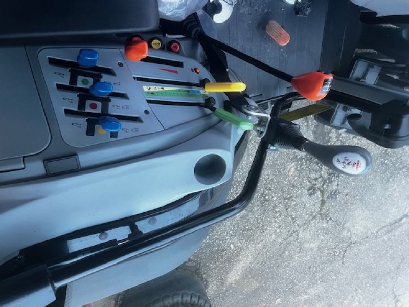 Traktor typu Deutz-Fahr 5095D GS Stoll; FH +FZ, Gebrauchtmaschine v Offenhausen (Obrázek 10)