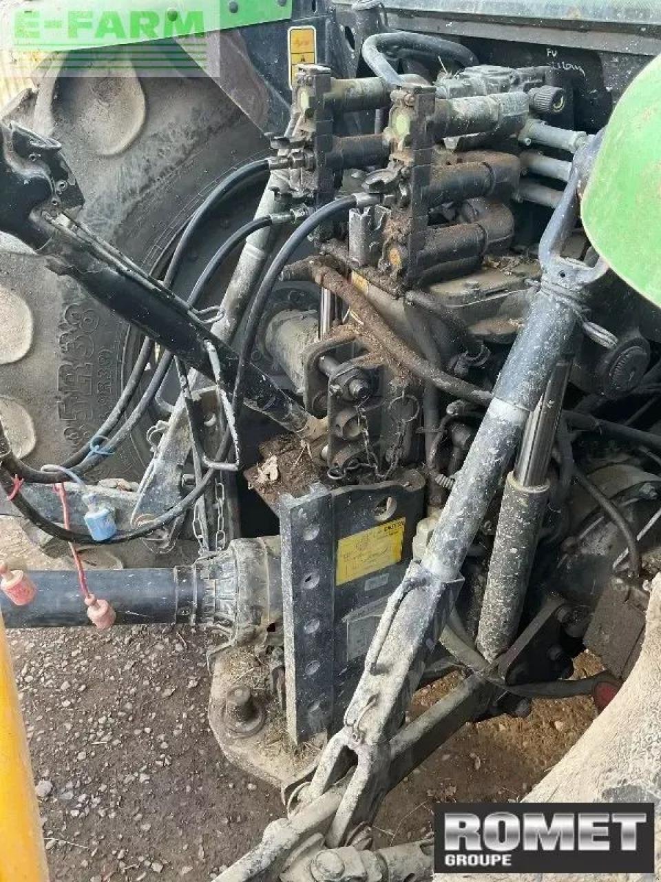 Traktor del tipo Deutz-Fahr 5100 c dt gs, Gebrauchtmaschine In GENNES-SUR-GLAIZE (Immagine 9)