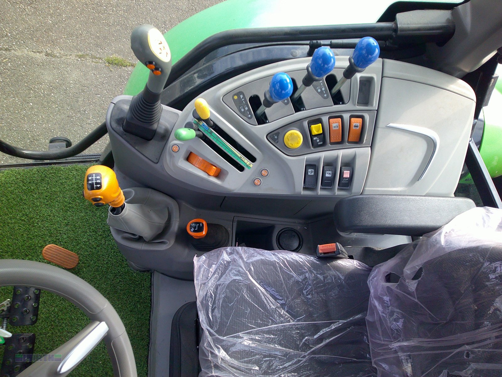 Traktor типа Deutz-Fahr 5100 G GS Variante B, 4-Zylindermotor (5115), Gebrauchtmaschine в Buchdorf (Фотография 21)