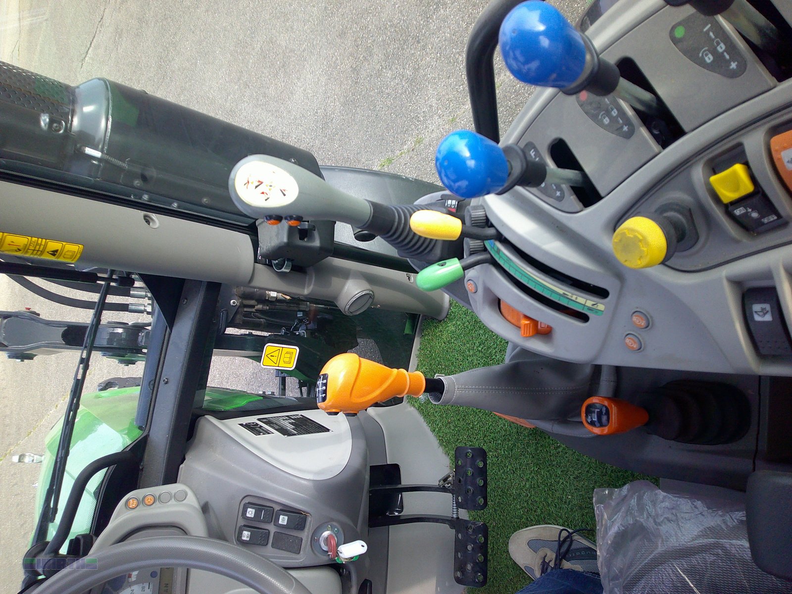 Traktor типа Deutz-Fahr 5100 G GS Variante B, 4-Zylindermotor (5115), Gebrauchtmaschine в Buchdorf (Фотография 24)