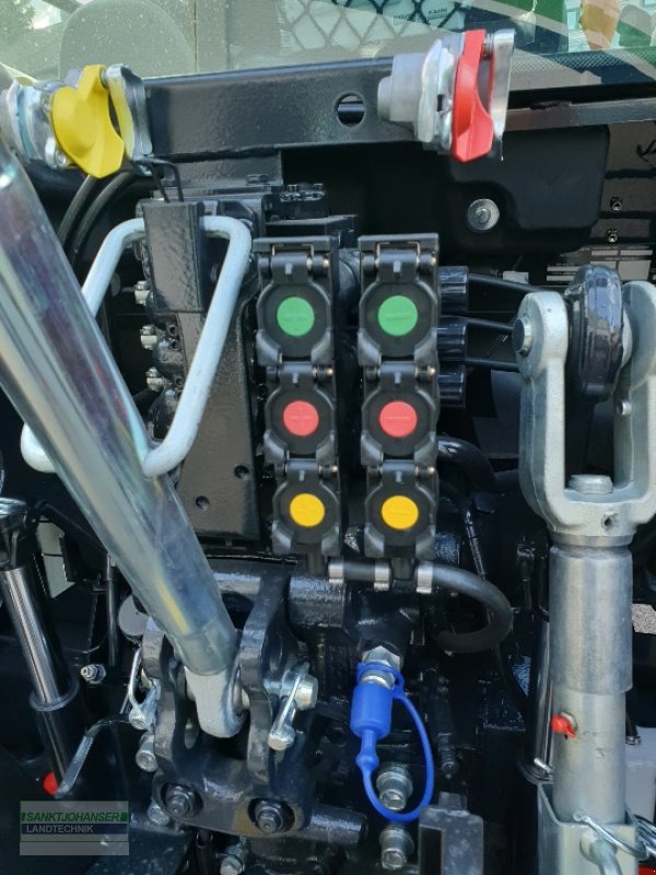 Traktor of the type Deutz-Fahr 5100 GS mit Stoll Frontlader -Aktionspreis-, Neumaschine in Diessen (Picture 13)