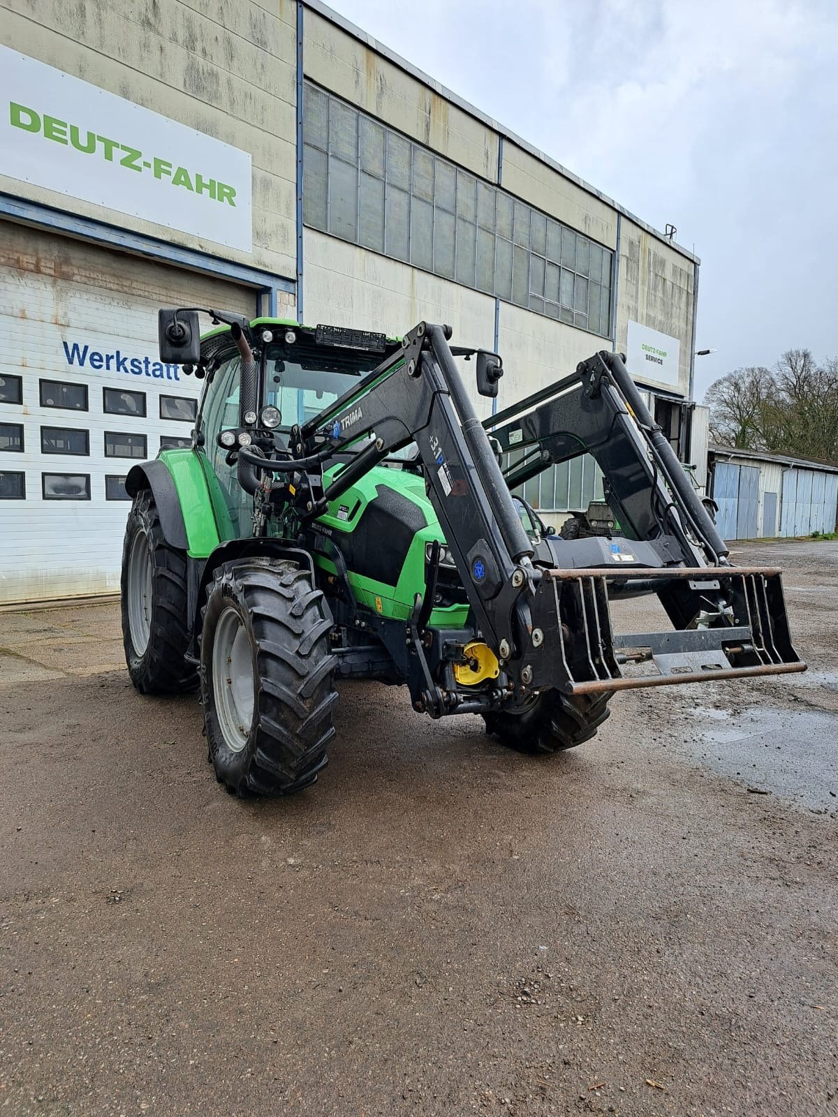 Traktor του τύπου Deutz-Fahr 5100 TTV, Gebrauchtmaschine σε Jüterbog (Φωτογραφία 2)