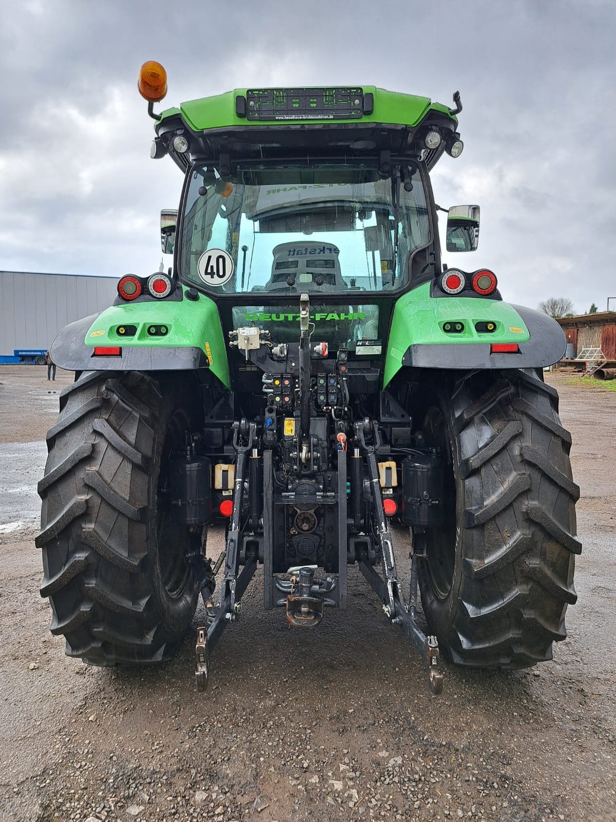 Traktor του τύπου Deutz-Fahr 5100 TTV, Gebrauchtmaschine σε Jüterbog (Φωτογραφία 4)