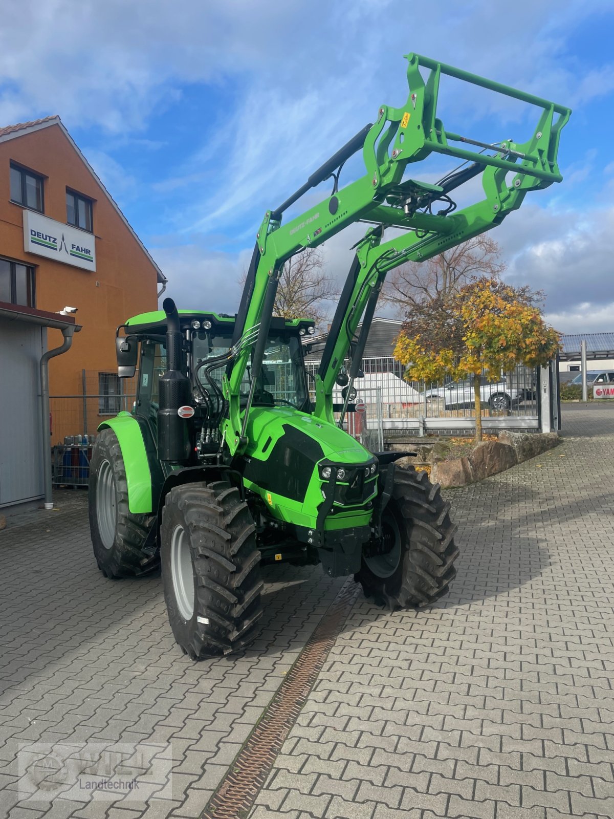 Traktor des Typs Deutz-Fahr 5100, Neumaschine in Rudendorf (Bild 3)