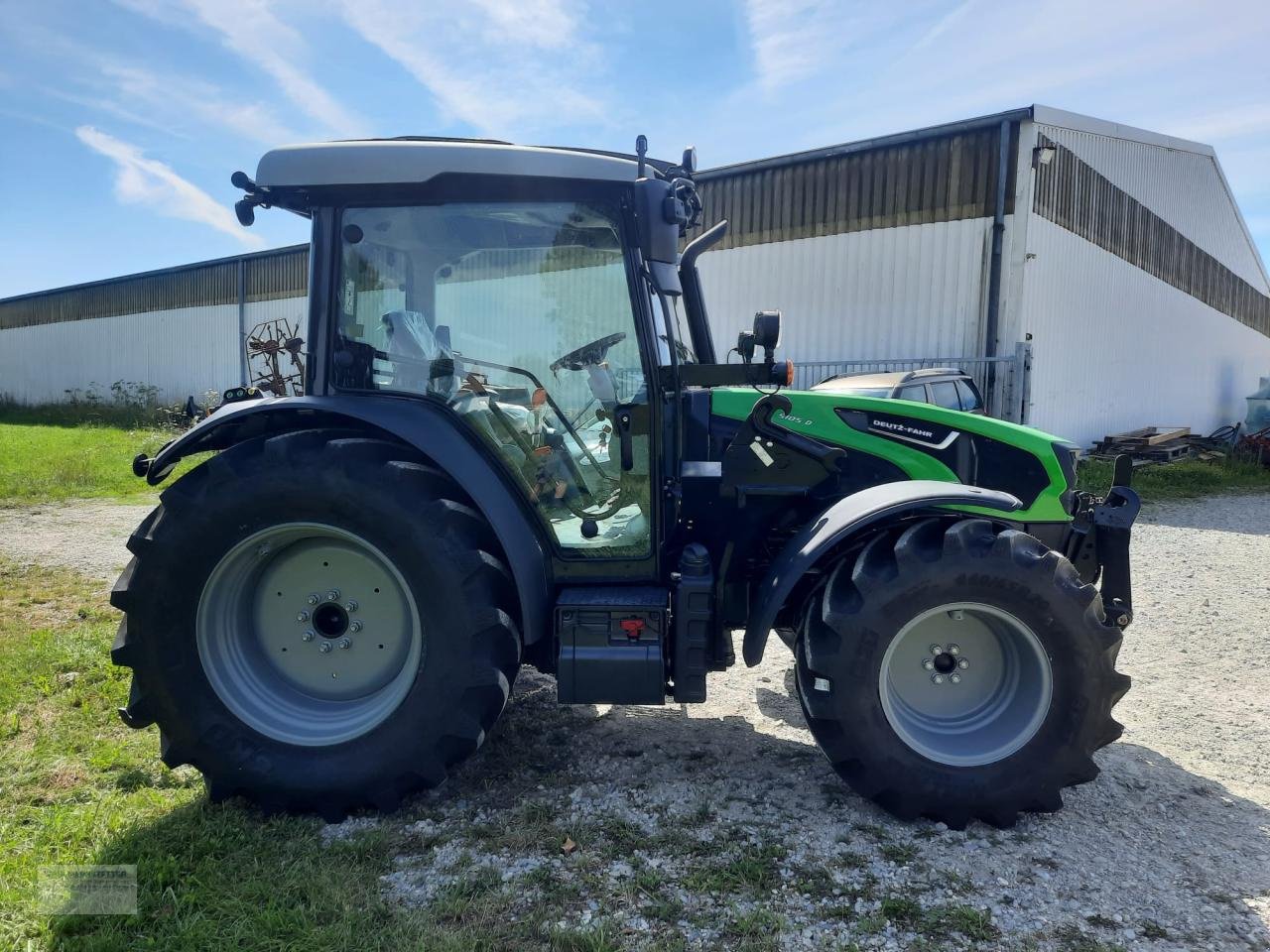 Traktor des Typs Deutz-Fahr 5105 D GS, Neumaschine in Unterdietfurt (Bild 4)