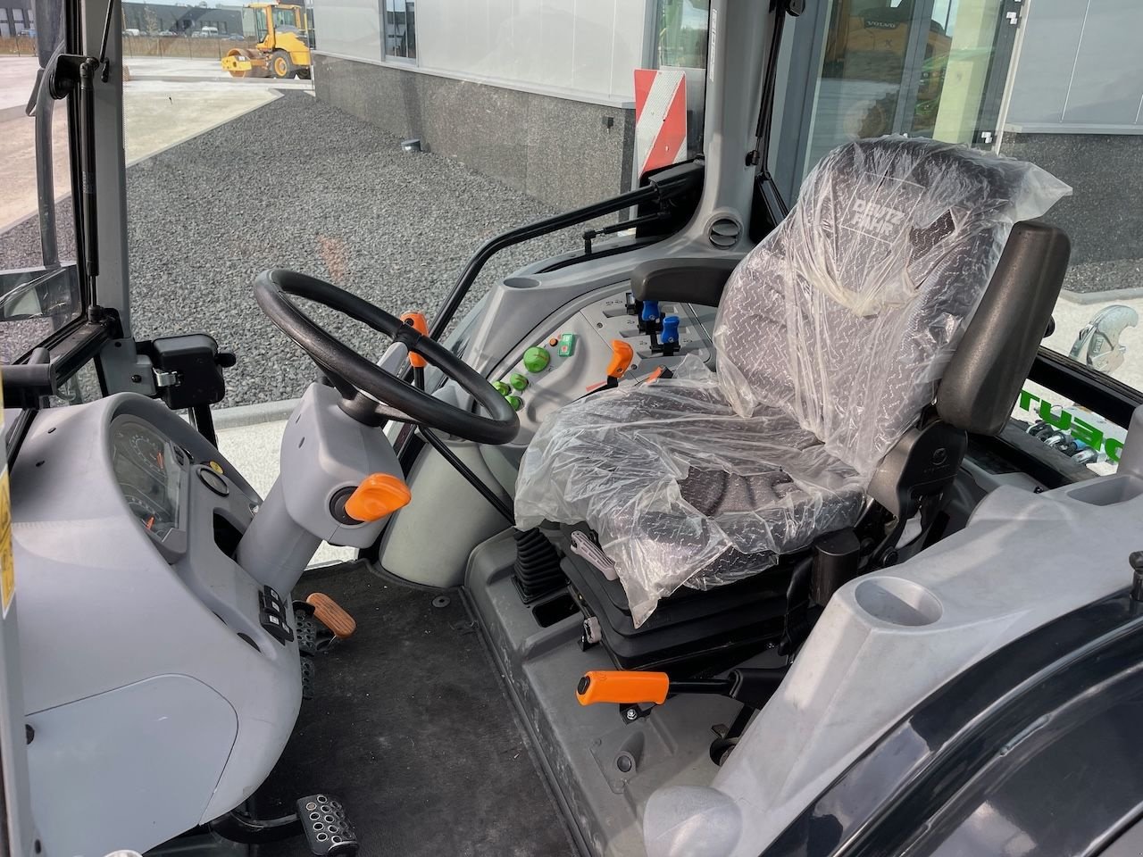 Traktor του τύπου Deutz-Fahr 5105 D, Gebrauchtmaschine σε Holten (Φωτογραφία 5)