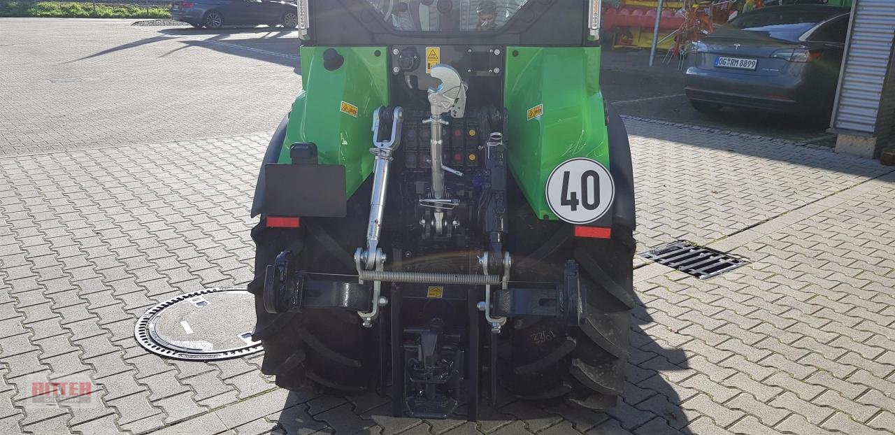 Traktor des Typs Deutz-Fahr 5105 DV TTV, Neumaschine in Zell a. H. (Bild 4)