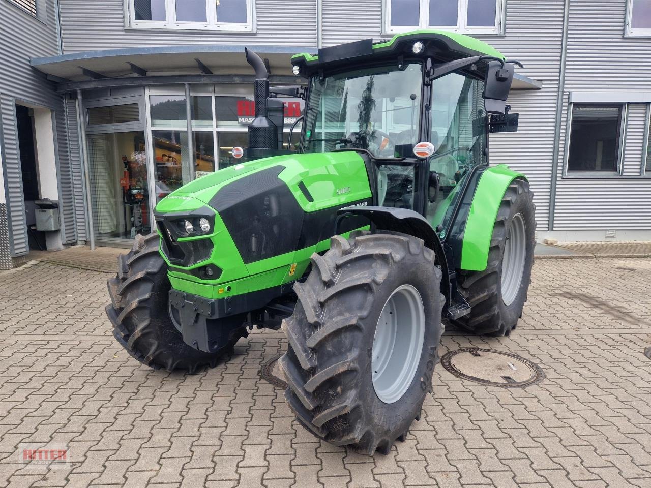 Traktor van het type Deutz-Fahr 5105 GS, Neumaschine in Zell a. H. (Foto 1)
