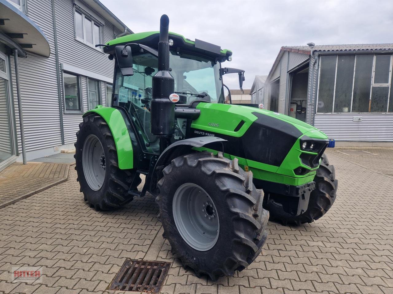 Traktor van het type Deutz-Fahr 5105 GS, Neumaschine in Zell a. H. (Foto 5)