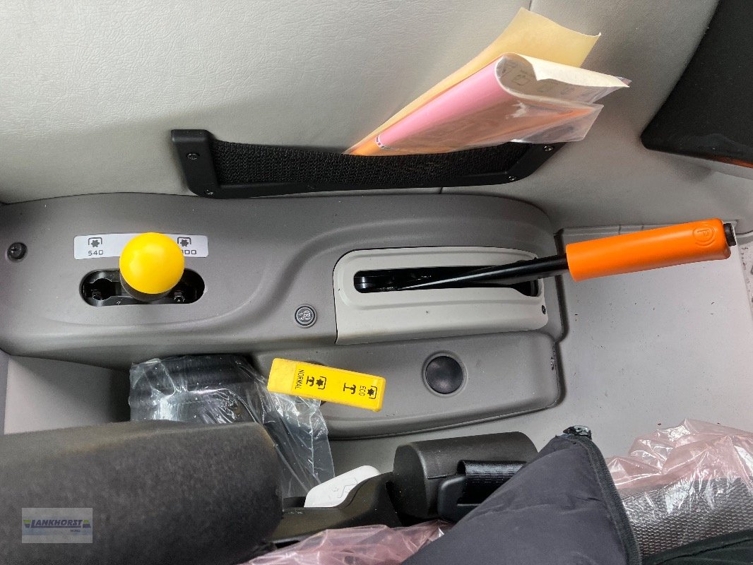 Traktor van het type Deutz-Fahr 5105 GS, Neumaschine in Aurich (Foto 19)