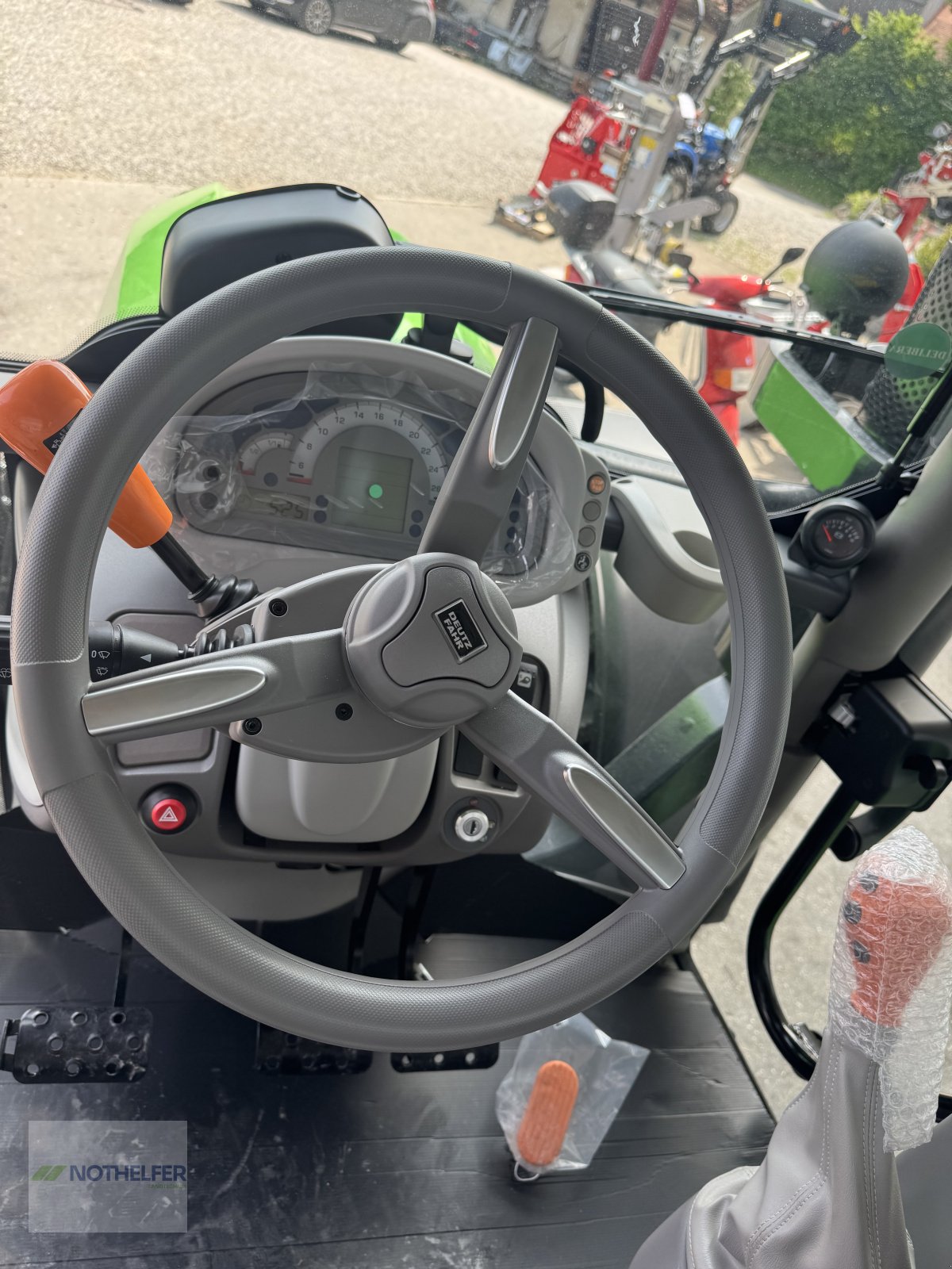 Traktor of the type Deutz-Fahr 5105 GS, Neumaschine in Pforzen (Picture 17)