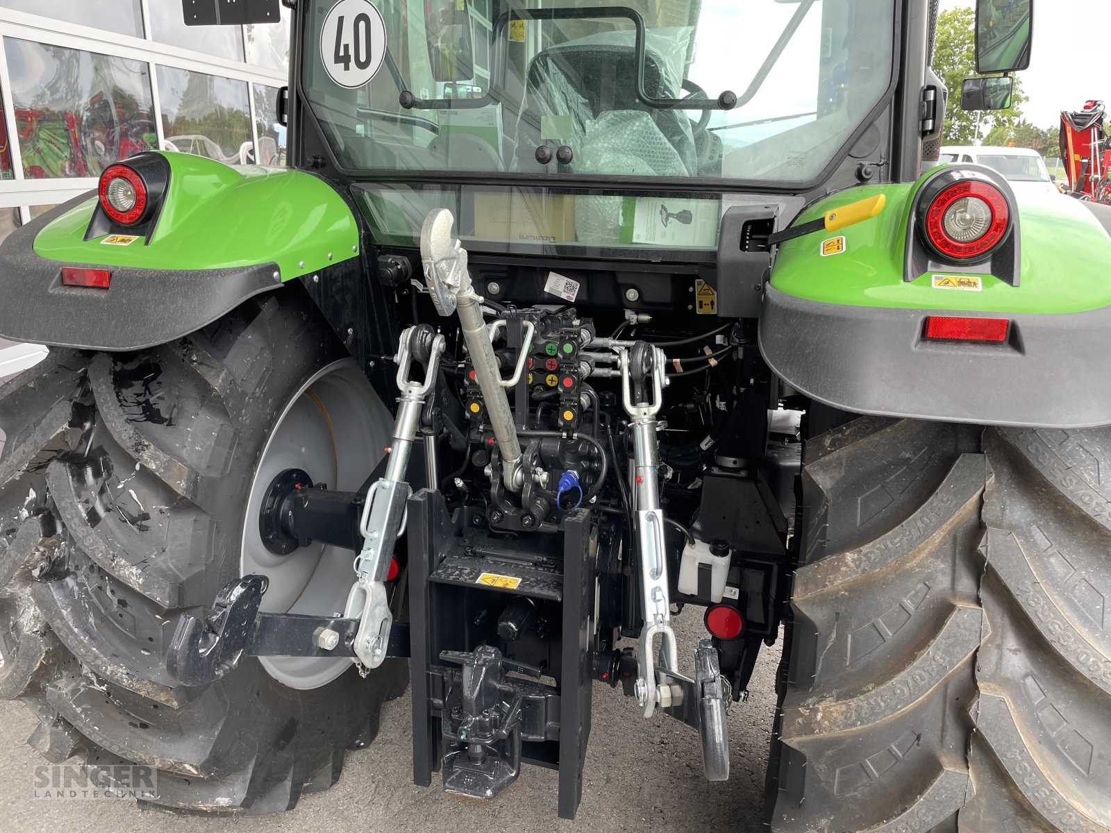 Traktor des Typs Deutz-Fahr 5105 Keyline GS, Neumaschine in Ebenhofen (Bild 6)