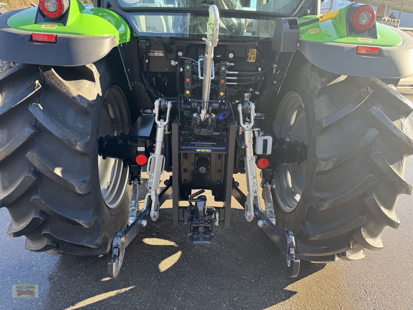 Traktor des Typs Deutz-Fahr 5105 Plus Keyline, Neumaschine in Kötschach (Bild 5)