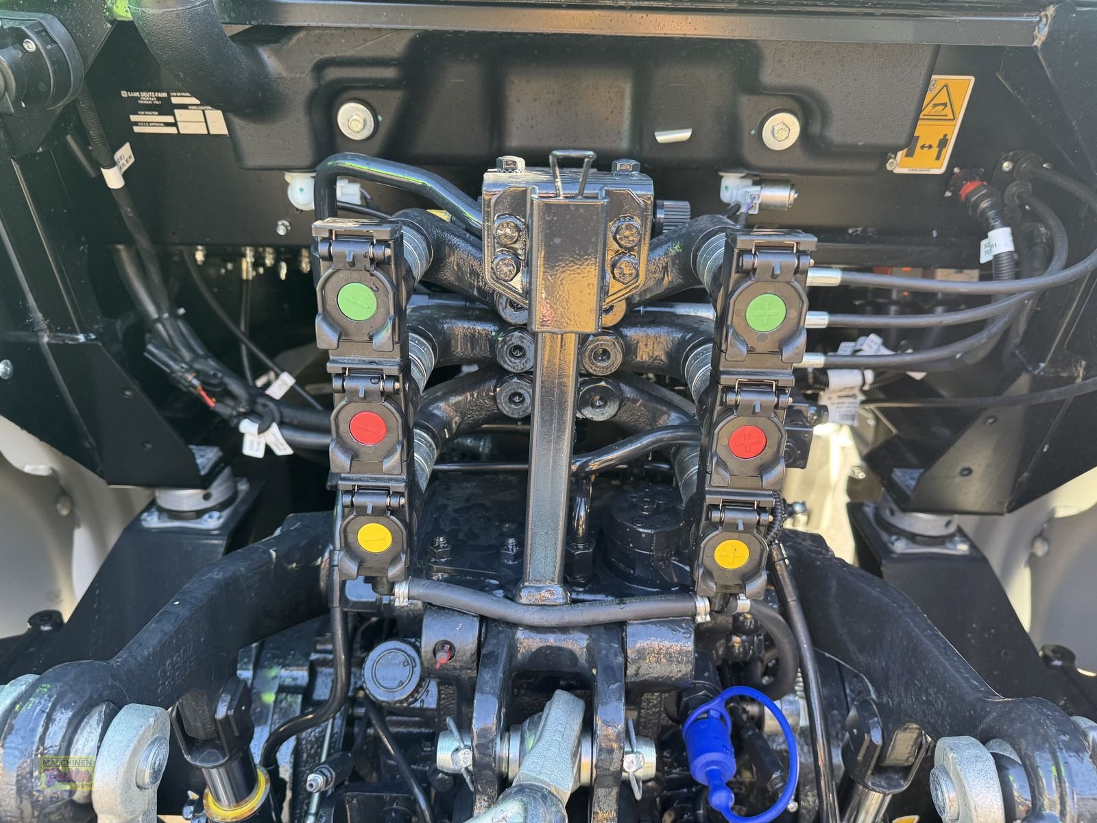 Traktor des Typs Deutz-Fahr 5105 Plus Keyline, Neumaschine in Kötschach (Bild 8)