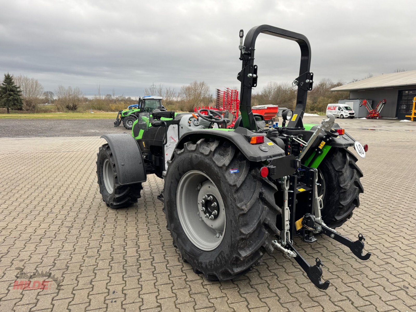 Traktor of the type Deutz-Fahr 5105 TB GS, Neumaschine in Elsteraue-Bornitz (Picture 6)